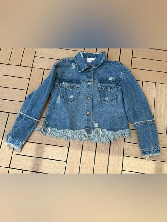 For the Republic denim jacket undone hem - Picture 7 of 9